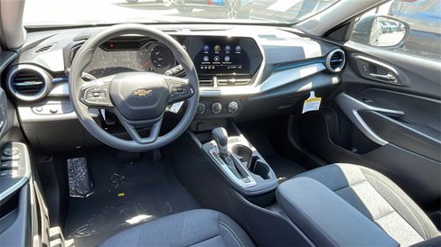 New 2025 Chevrolet Trax LS w/ LS Convenience Package image 14