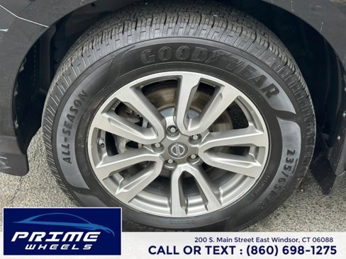 Used 2013 Nissan Pathfinder S image 23