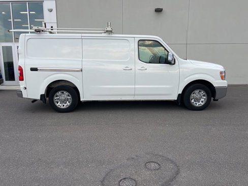 Used 2016 Nissan NV 2500 SL w/ Technology Package image 2