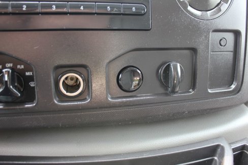 Used 2010 Ford E-350 and Econoline 350 Super Duty image 19
