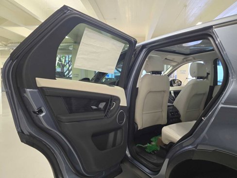 Certified 2023 Land Rover Discovery Sport SE image 14