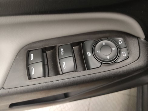 Used 2022 Chevrolet Equinox LS image 27