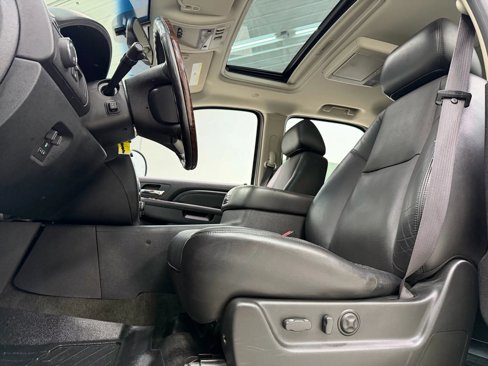 Used 2010 GMC Yukon Denali image 15