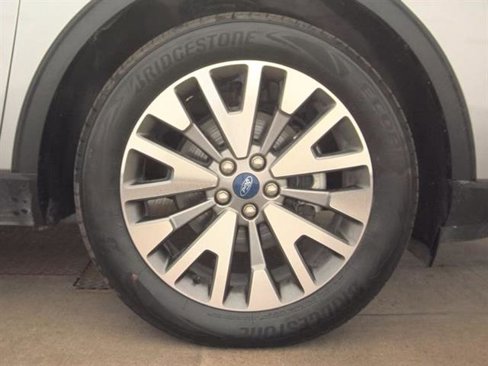 Certified 2022 Ford Escape Titanium image 14