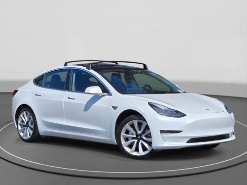 Used 2020 Tesla Model 3 Standard Range Plus image 1