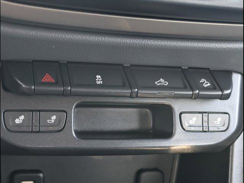 Used 2017 Chevrolet Colorado Z71 image 12