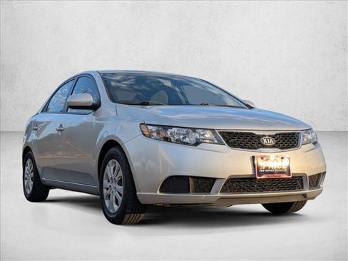 Used 2013 Kia Forte LX image 3