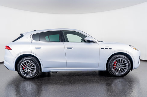 Used 2024 Maserati Grecale GT image 5