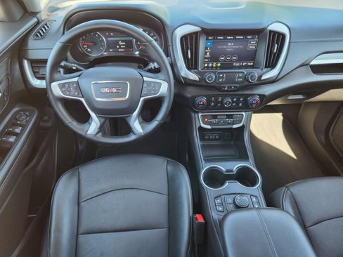 Used 2024 GMC Terrain SLT image 10