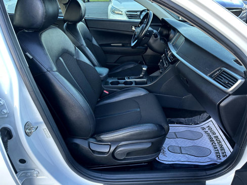 Used 2019 Kia Optima S image 12
