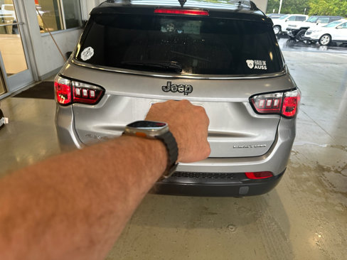 Used 2020 Jeep Compass Limited image 3
