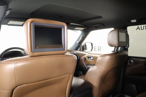 Used 2019 Nissan Armada Platinum w/ Captain's Chairs Package image 18