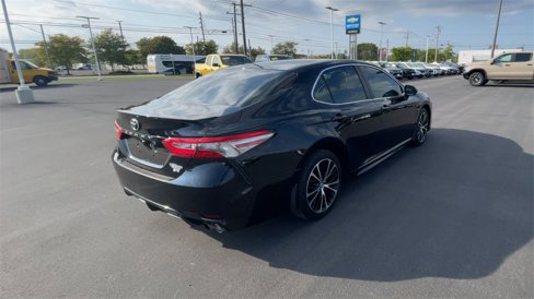 Used 2018 Toyota Camry SE image 8