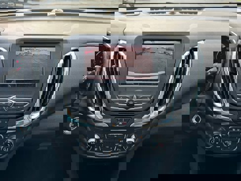 Used 2022 Chevrolet Equinox LT image 16