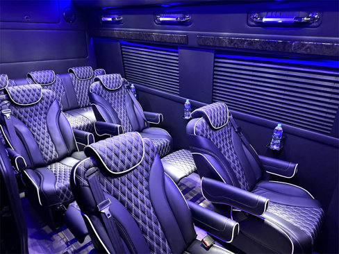 Used 2023 Mercedes-Benz Sprinter 3500 image 9