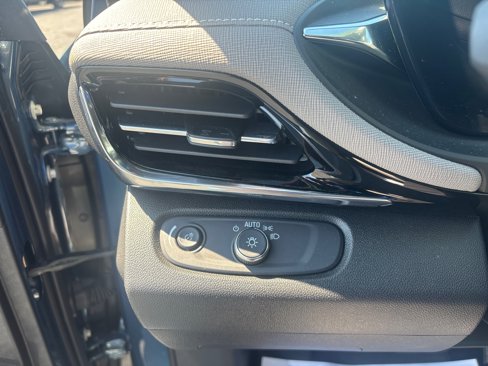 Certified 2024 Buick Envista Avenir image 16