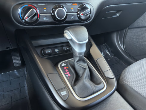 Used 2022 Kia Soul LX w/ Technology Package image 27