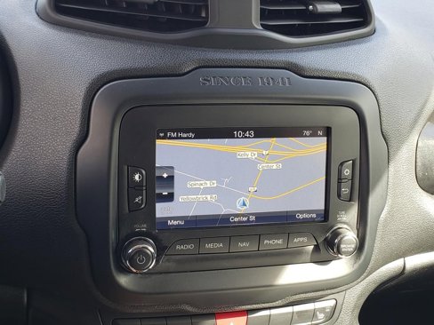 Used 2017 Jeep Renegade Trailhawk w/ Premium Trailhawk Package image 37
