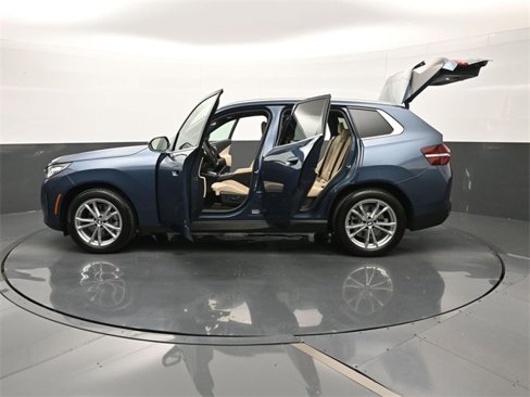 Used 2025 BMW X3 xDrive30i w/ Convenience Package image 30