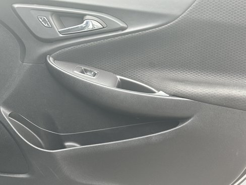 Used 2024 Chevrolet Malibu LT image 14