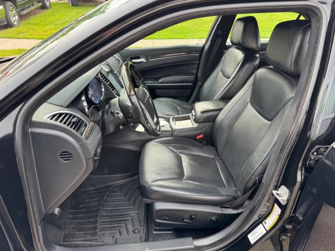 Used 2014 Chrysler 300 C w/ Beats Audio Group image 11