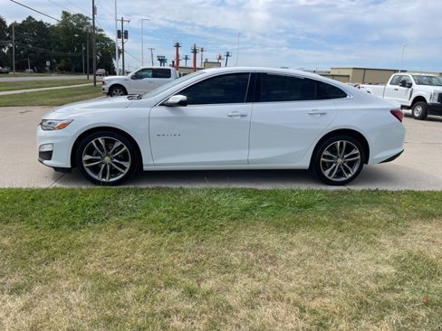 Used 2022 Chevrolet Malibu Premier image 11