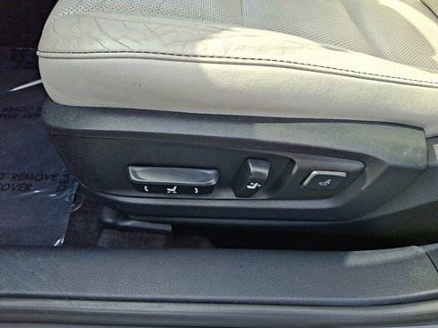 Used 2015 Lexus ES 300h image 15