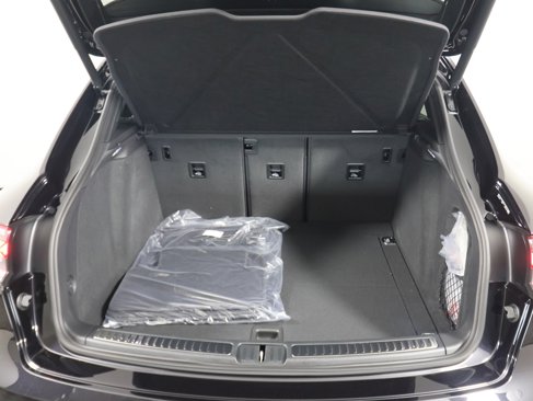 New 2024 Porsche Macan image 21