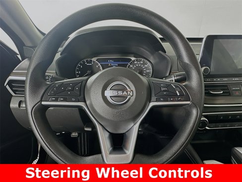 Used 2023 Nissan Altima 2.5 SV image 9