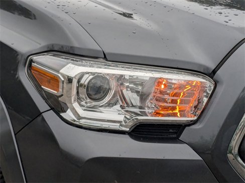 Used 2022 Toyota Tacoma SR5 image 9