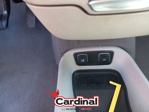 Used 2020 Chrysler Pacifica Touring-L w/ Tire & Wheel Group image 39