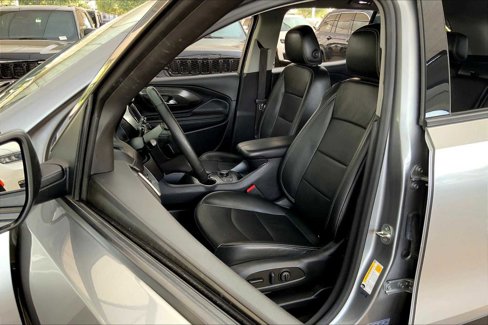Used 2023 GMC Terrain SLT image 7