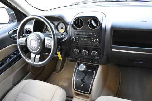 Used 2014 Jeep Patriot Latitude w/ Sun/Sound Group image 29