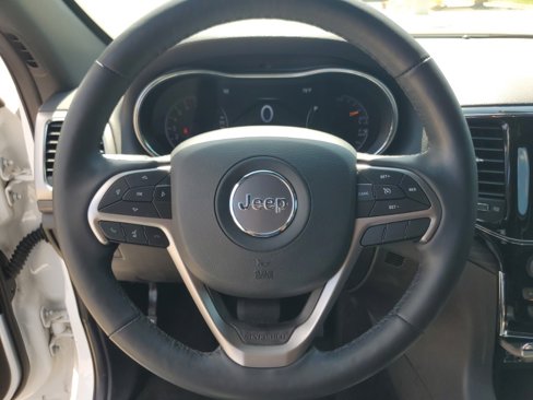Used 2022 Jeep Grand Cherokee Laredo X image 13