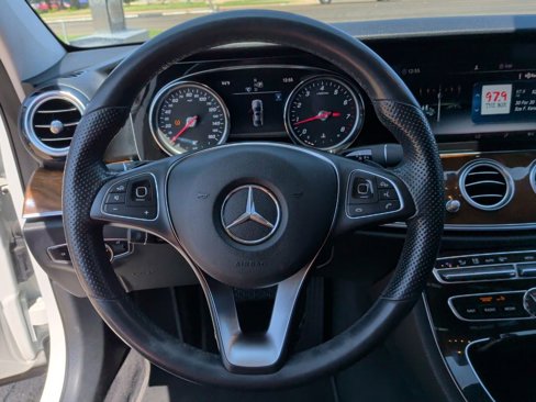 Used 2018 Mercedes-Benz E 300 image 17