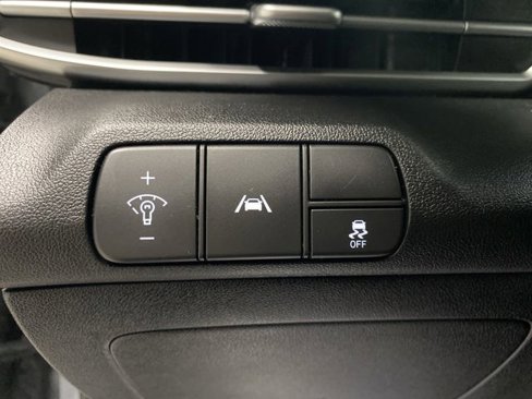 Certified 2022 Hyundai Elantra SEL image 23