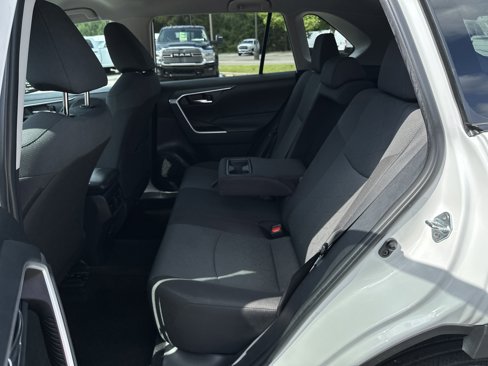 Used 2024 Toyota RAV4 XLE image 21