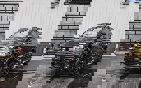 Used 2021 Volkswagen Tiguan SE R-Line image 2
