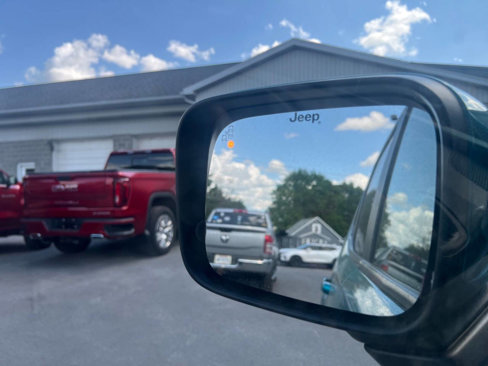 Used 2020 Jeep Renegade Altitude w/ UConnect 8.4 Nav Group image 20