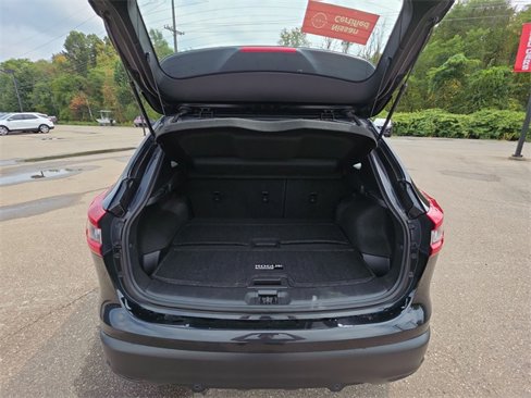Certified 2020 Nissan Rogue Sport SL w/ Premium Package image 26
