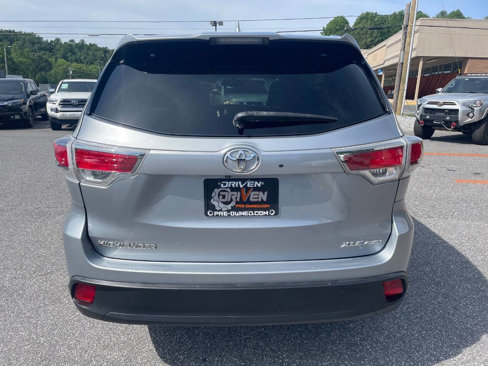 Used 2015 Toyota Highlander XLE image 5