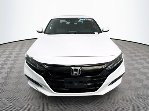 Used 2019 Honda Accord Sport image 2