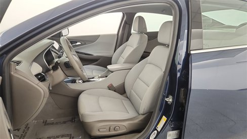 Used 2021 Chevrolet Malibu LT image 13