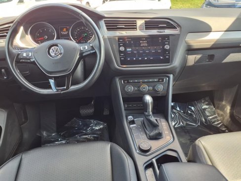 Used 2019 Volkswagen Tiguan SE image 5