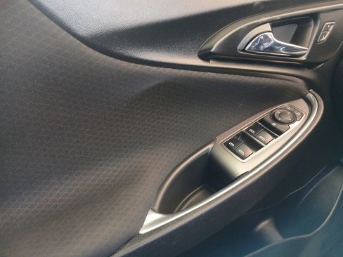 Used 2020 Chevrolet Malibu LT image 23