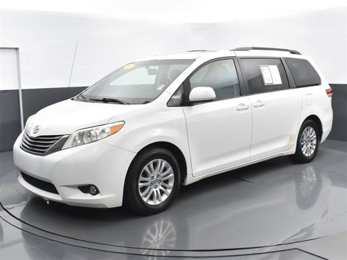 Used 2014 Toyota Sienna image 7