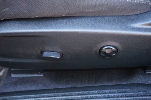 Used 2017 Dodge Challenger SXT image 21