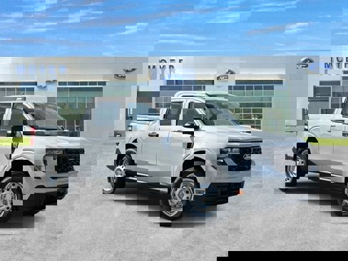 New 2025 Ford Maverick XL image 1