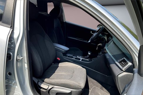 Used 2020 Kia Optima LX image 26