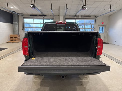 Used 2015 Chevrolet Colorado Z71 image 16